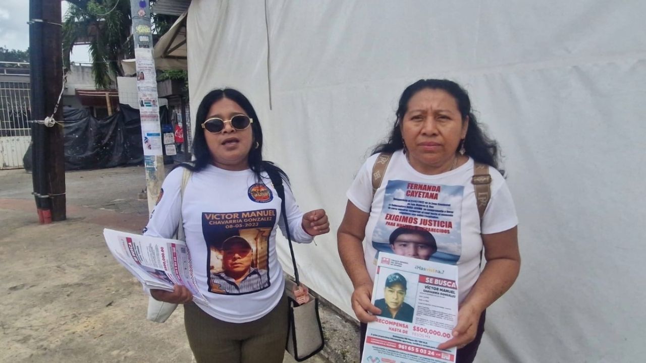 Peritos de Chiapas rastrean las calles de Cancún.