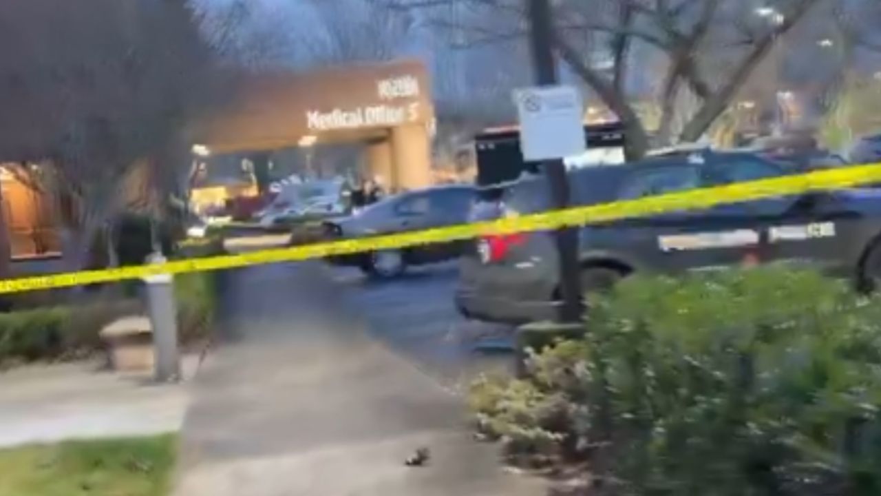 Guardias fronterizos disparan a dos migrantes en Portland, Oregón.