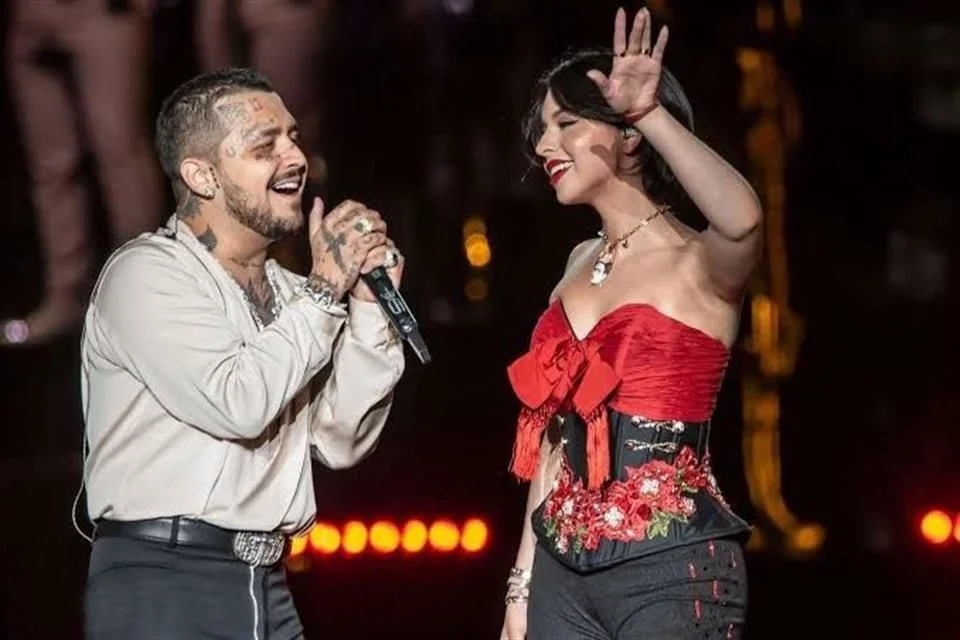 Descubren la causa del ataque al convoy de Nodal y Ángela Aguilar.