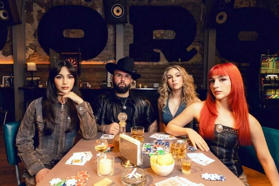 Fusión musical impactante: The Warning y Carín León lanzan un dueto.