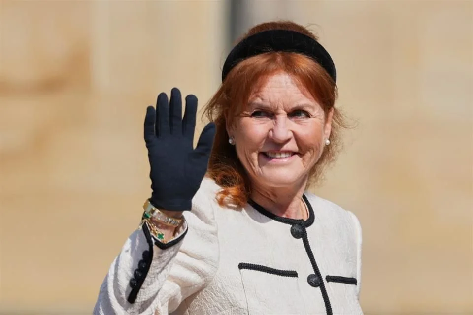 Cese de actividades de la Fundación Sarah Ferguson a raíz del escándalo Epstein.