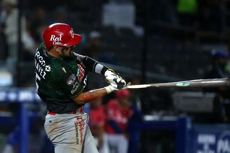 Gil antepone la victoria a la camaradería contra Tomateros.