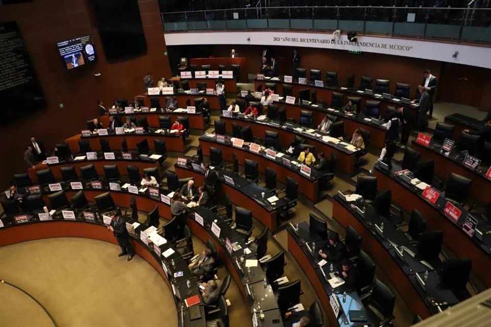 Implementación gradual de la semana laboral de 40 horas.