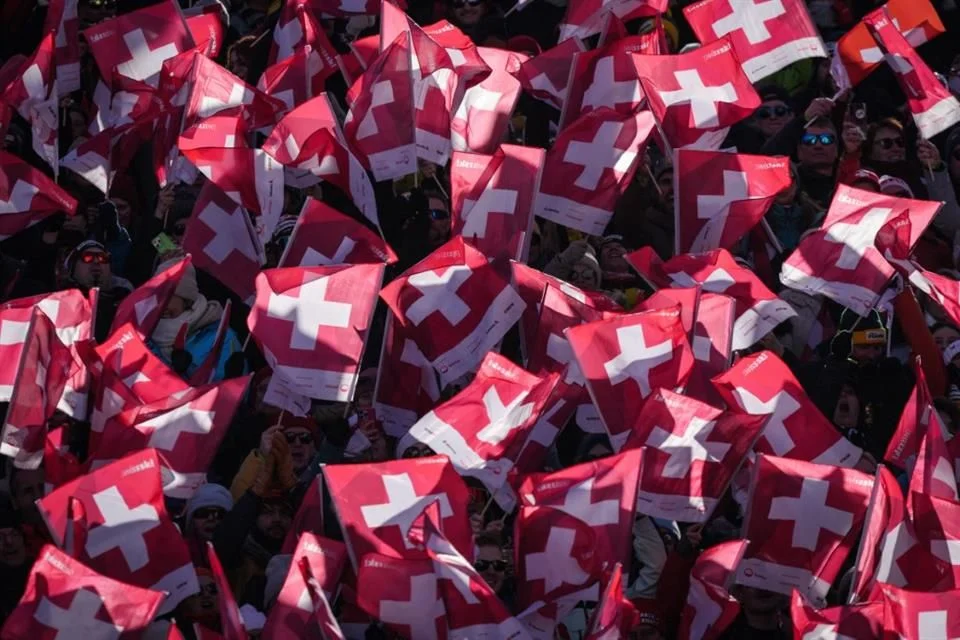 Suiza podría limitar su población a 10 millones.