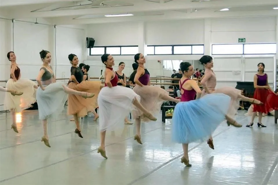 La reaparición de un símbolo del amor en el Palacio de Bellas Artes