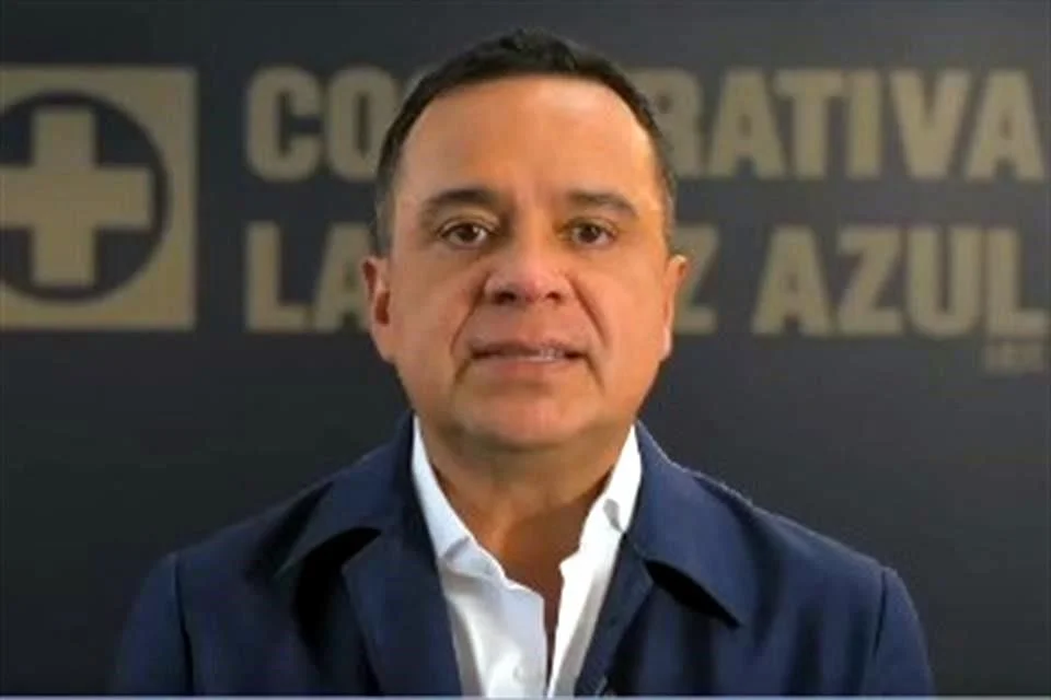 Cruz Azul negocia con su personal.