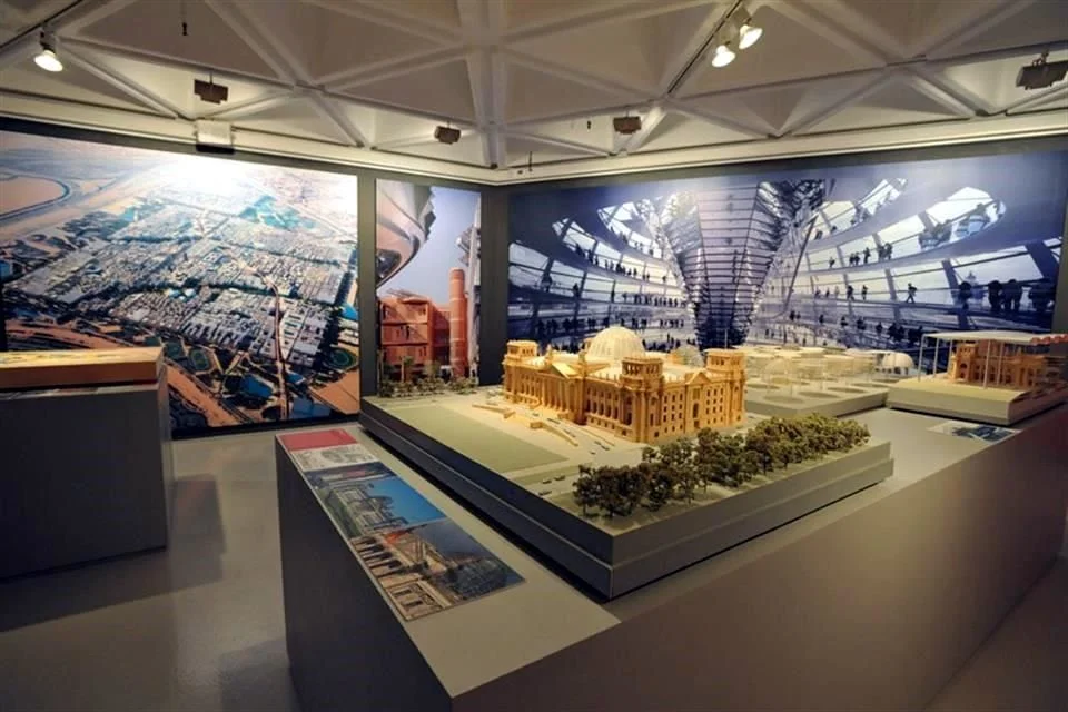 Exhibición de Foster en el museo de Hong Kong