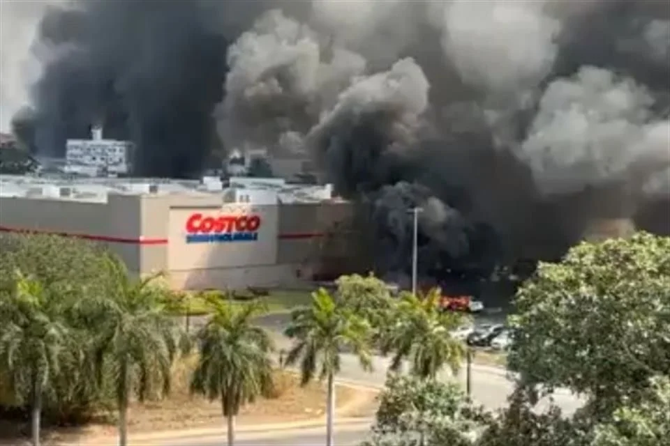 Aeropuerto de Puerto Vallarta cierra operaciones.