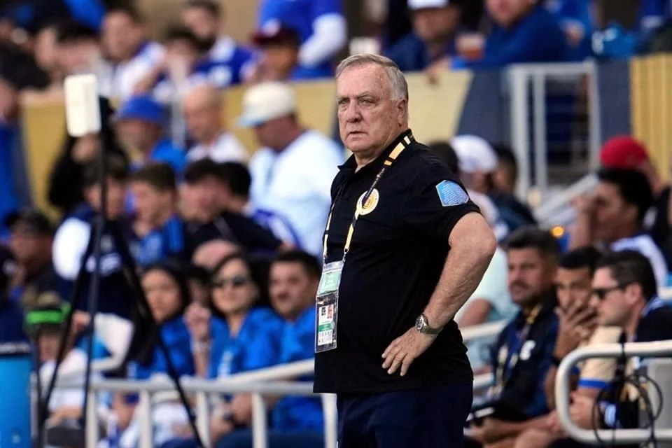 Ausencia del entrenador de Curazao antes del Mundial