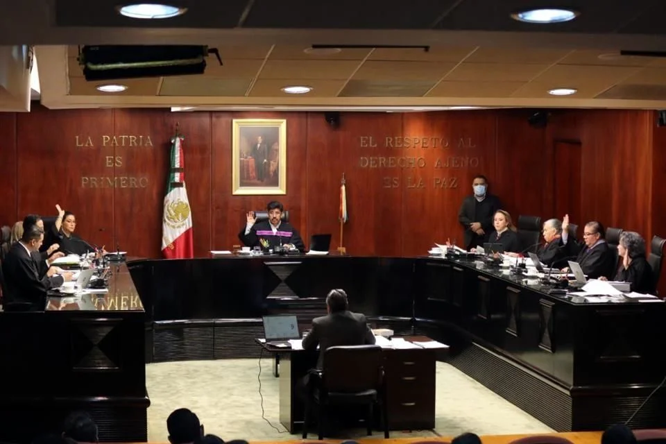 Funcionario niega cargos y alega persecución.