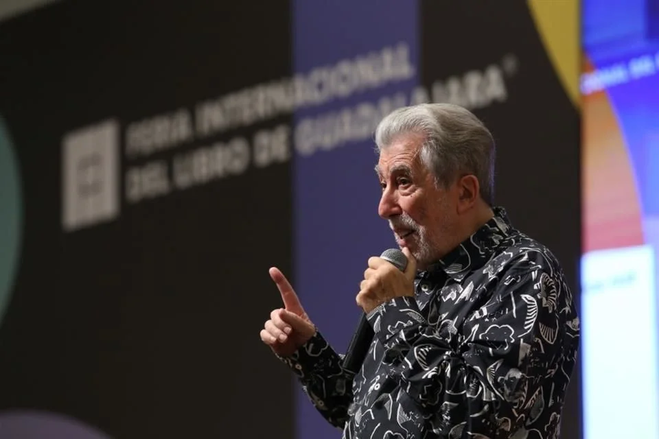 Conoce a autores de literatura infantil y juvenil Conoce a autores de literatura infantil y juvenil