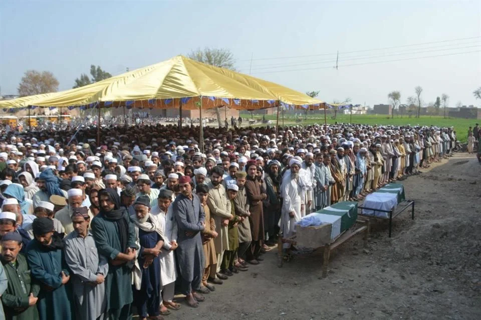 Pakistán impone una condición a Afganistán. Pakistán impone una condición a Afganistán.