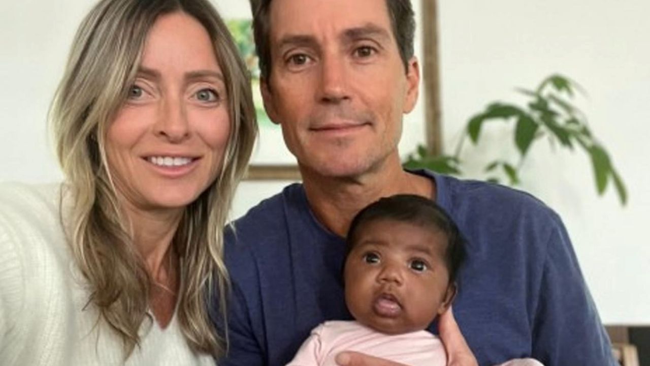 Centro de reproducción demandado por aparente diferencia racial en recién nacido.