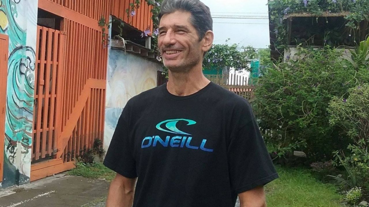 El surfista Kurt van Dyke: su identidad y el misterio de su fallecimiento en Costa Rica.