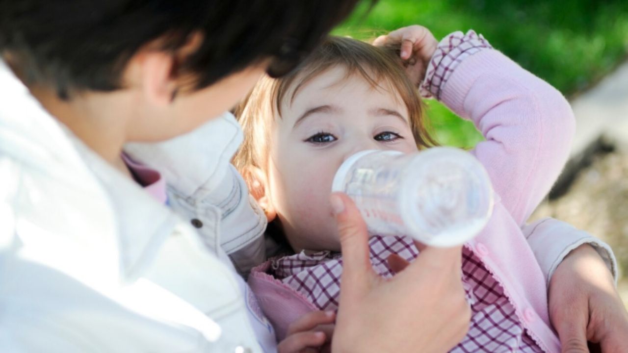 Leche contaminada internó a 13 bebés; producto había sido retirado.