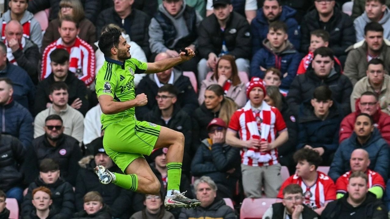 Raúl Jiménez, entre los cinco goleadores históricos del Fulham.