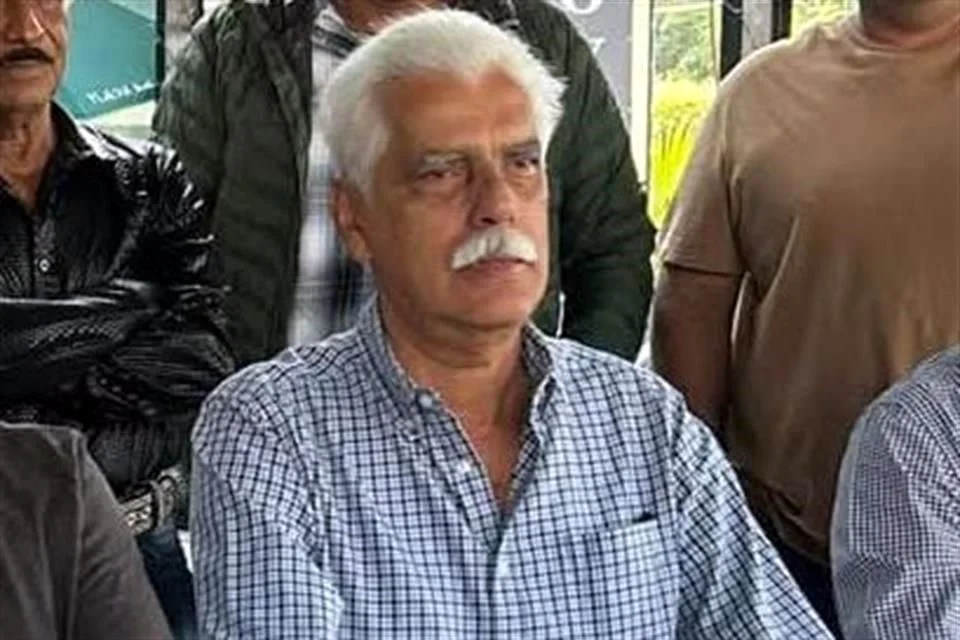 Asesinan a dirigente ganadero en ataque en Colima.