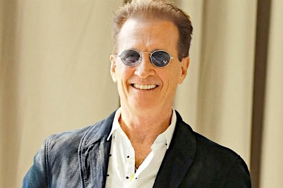 Emmanuel: cincuenta años de trayectoria profesional ideal Emmanuel: cincuenta años de trayectoria profesional ideal