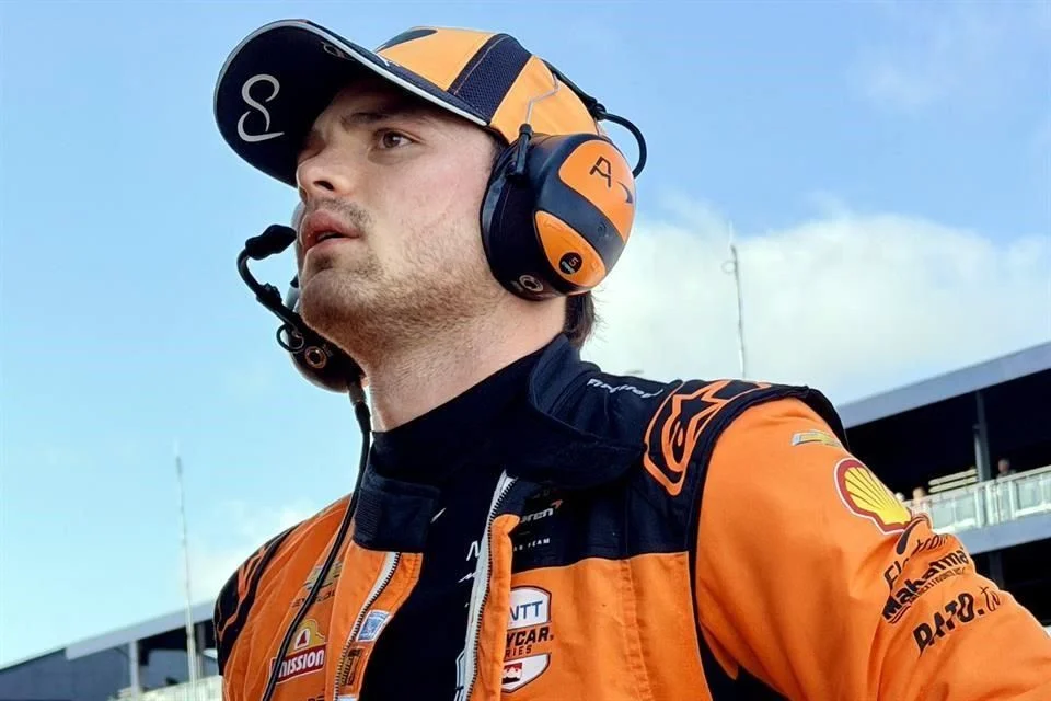 Kirkwood puntea en la segunda posición de Arlington, Pato octavo. Kirkwood puntea en la segunda posición de Arlington, Pato octavo.