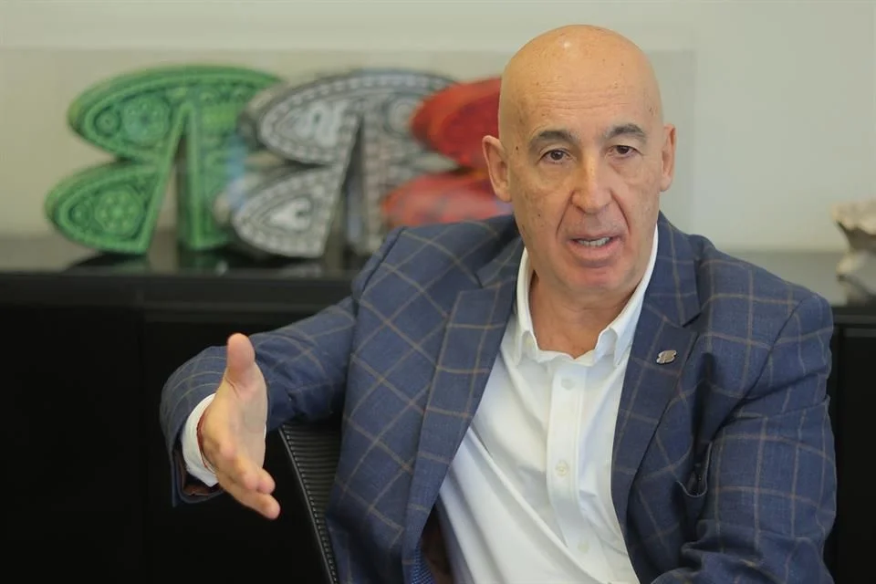 Banorte prevé expansión económica del 4% al 5% impulsada por obras de infraestructura.