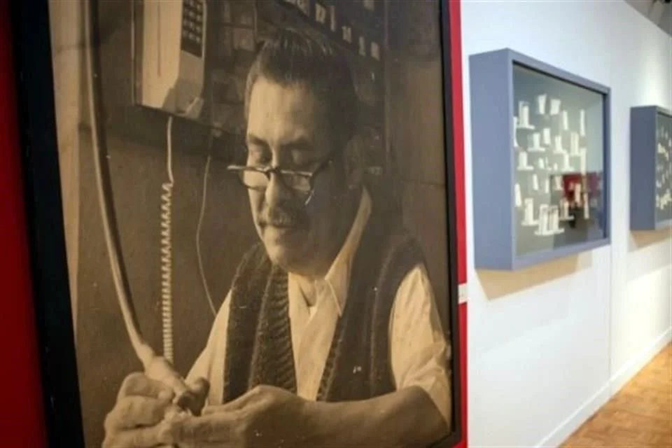 Muestras de pequeñas esculturas en hueso en el Centro Cultural Pedregal.