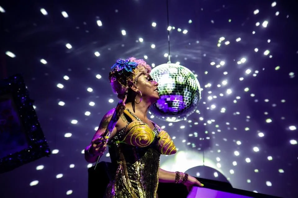 La Prietty Guoman celebra el Día Mundial del Teatro