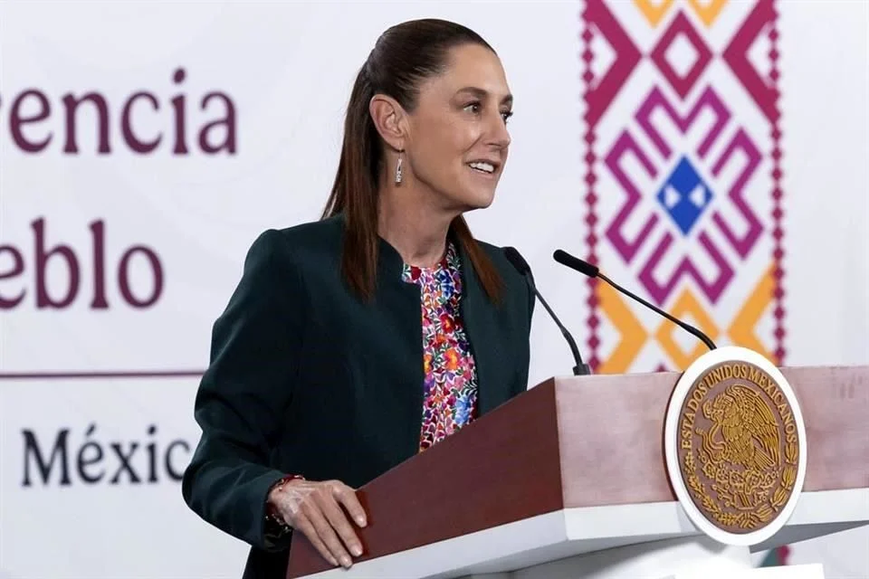 Conversaciones sobre inteligencia mundial con entidades gubernamentales.