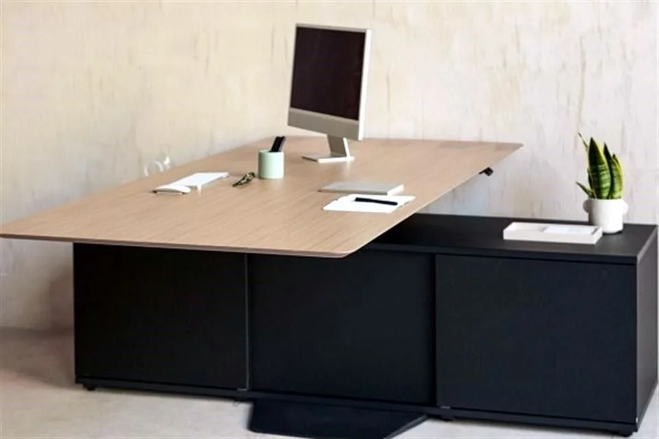 Diseño moderno y minimalista para tu oficina.