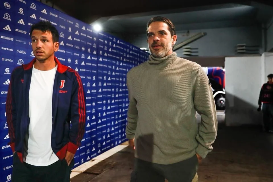 Fernando Gago dirigirá a un equipo chileno