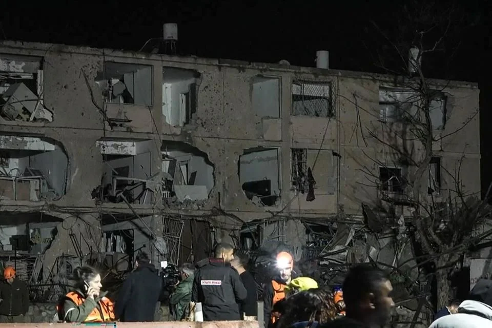 Impacto de misil de Irán en instalación nuclear de Israel