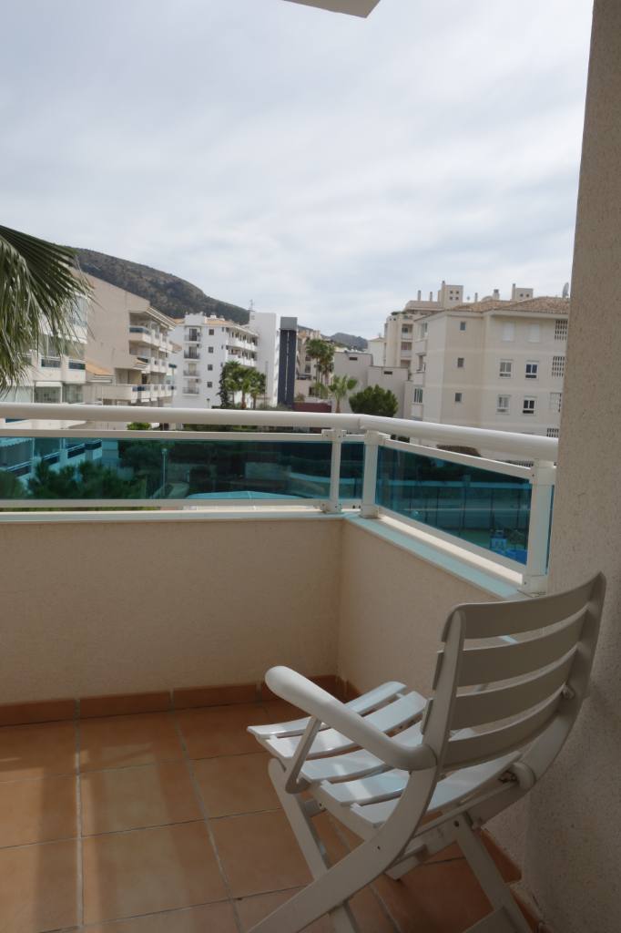 Apartment holiday rental in Albir, price