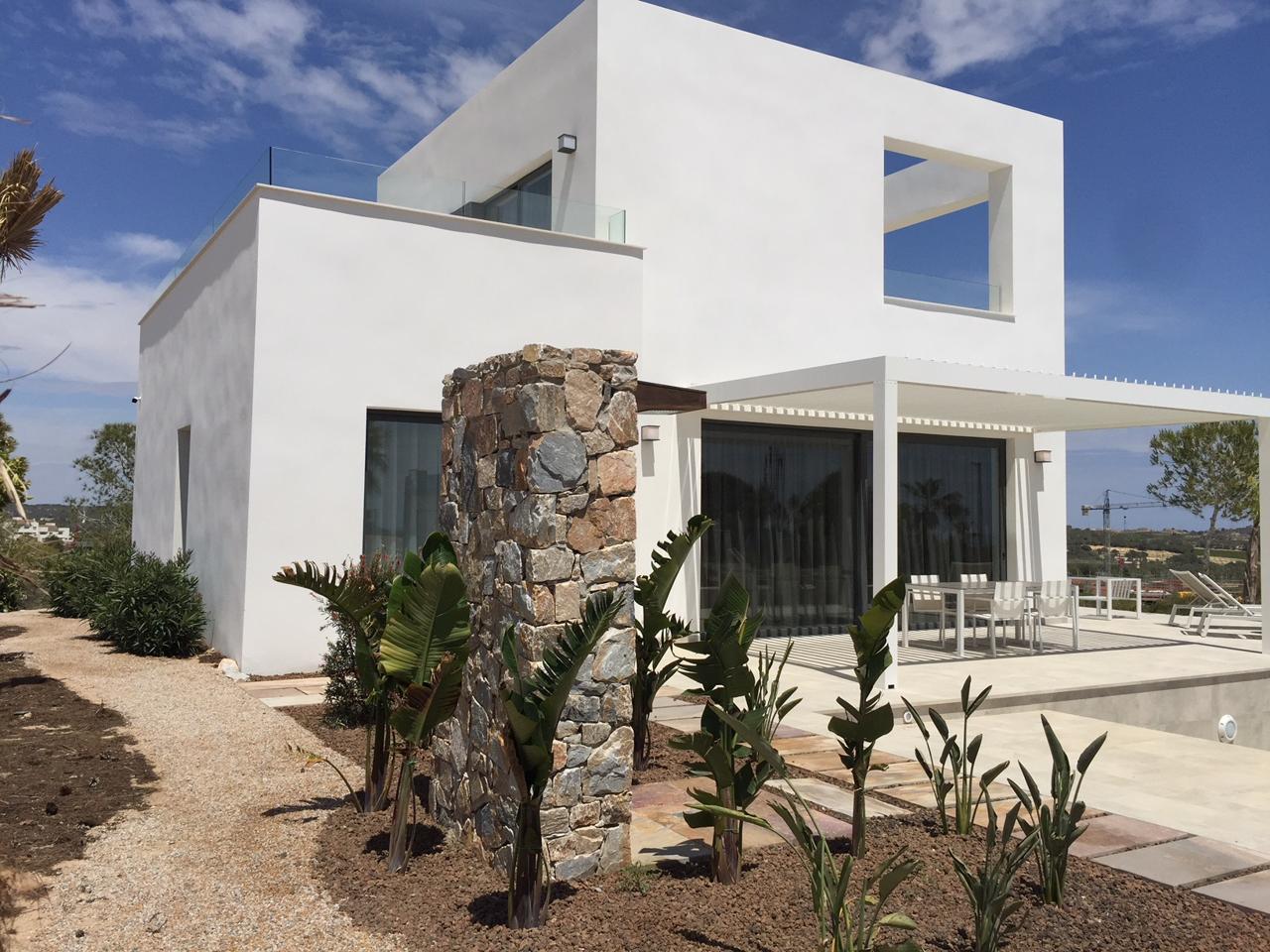 Detached house for sale in San Miguel de Salinas, price € 469.000