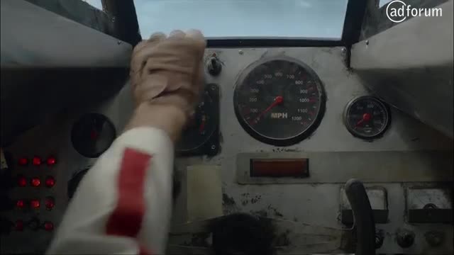 Old Spice : Rocket Car