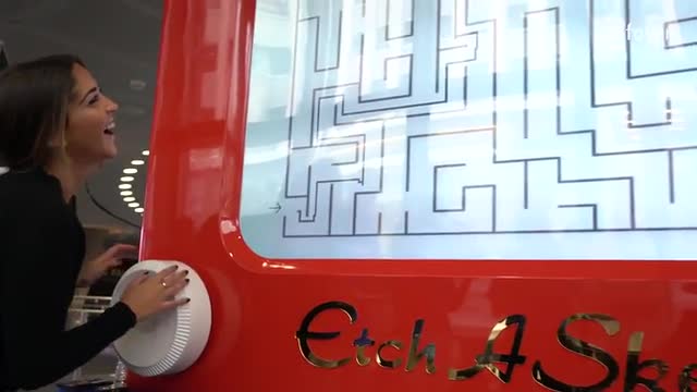 Etch A Sketch Pocket, Drawing Toy with Magic Screen, for Ages 3 and up  (Style May Vary) - Walmart.com