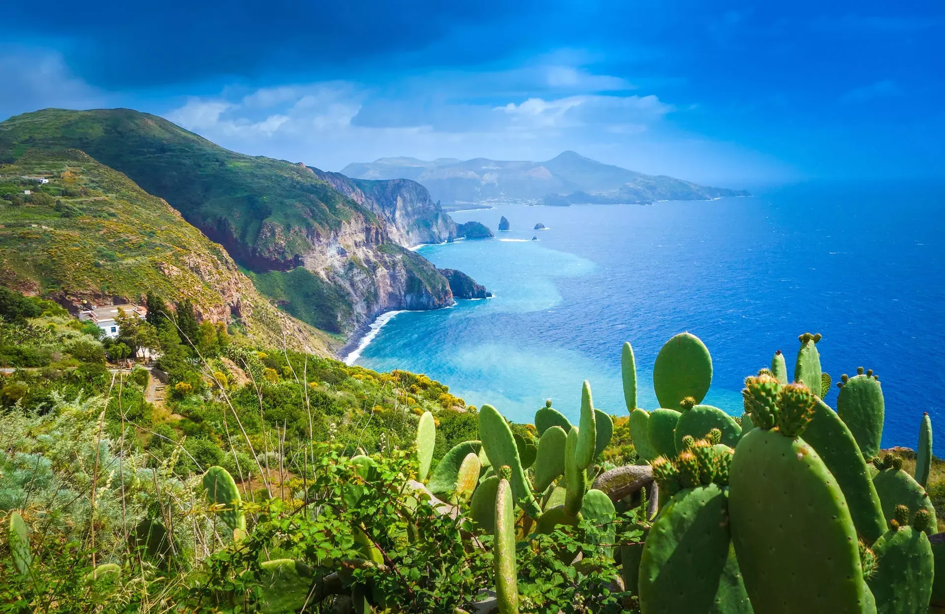 Aditus | Things to do in Lipari