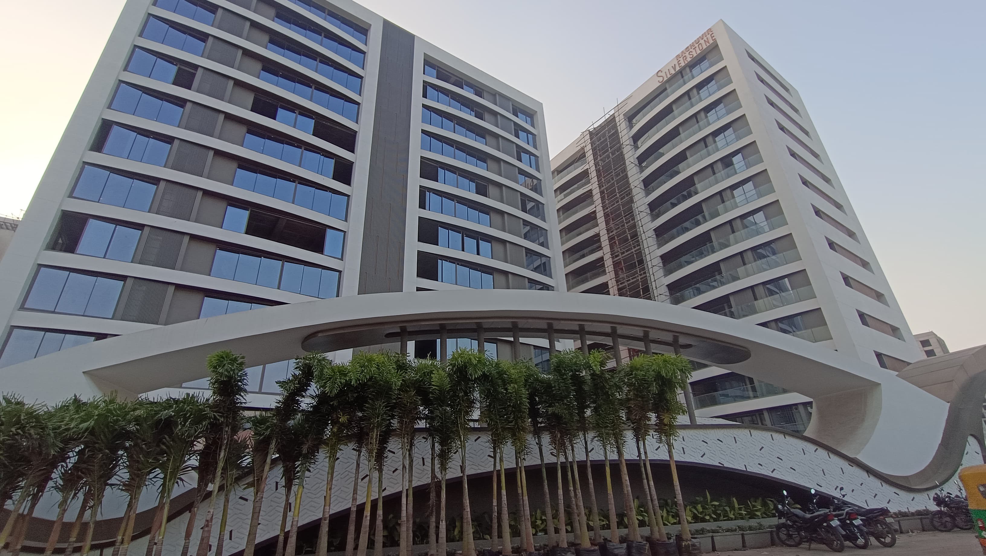 4 BHK Flat for Sale in Surat | 3636 Sq.Ft