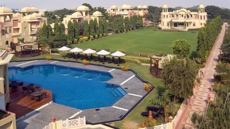 Bus stop near Manesar