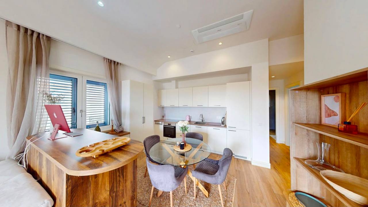 Voll möbliertes 1-Schlafzimmer-Apartment, 59 m², hohe Decken, italienische Möbel — Luštica Bay 4