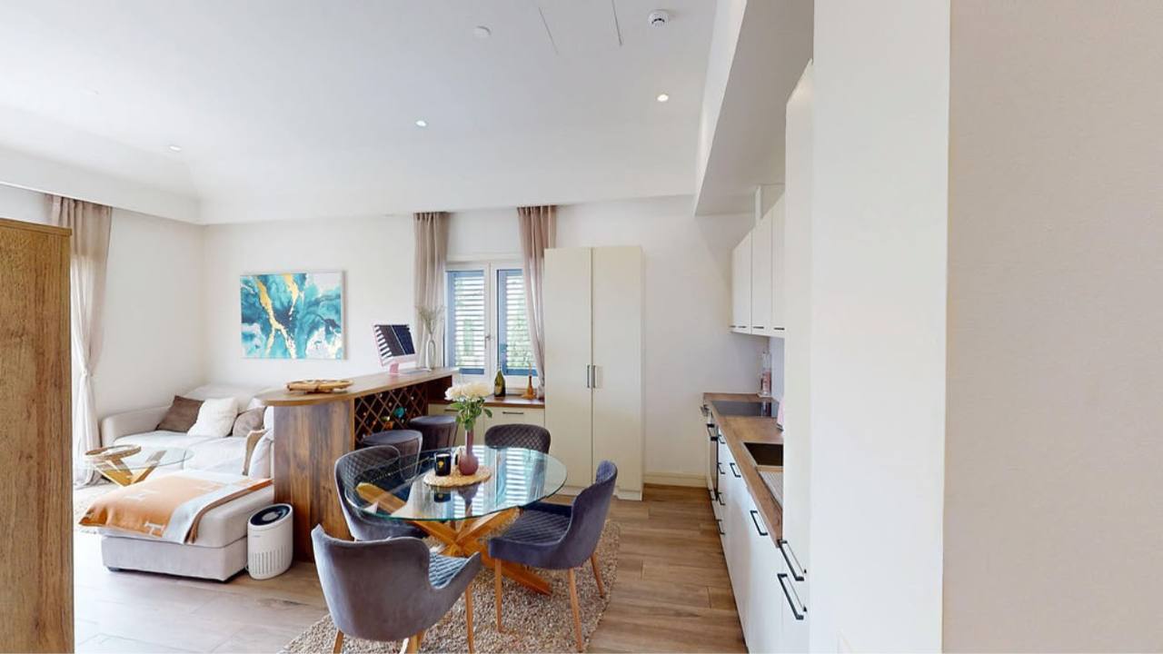 Voll möbliertes 1-Schlafzimmer-Apartment, 59 m², hohe Decken, italienische Möbel — Luštica Bay 7