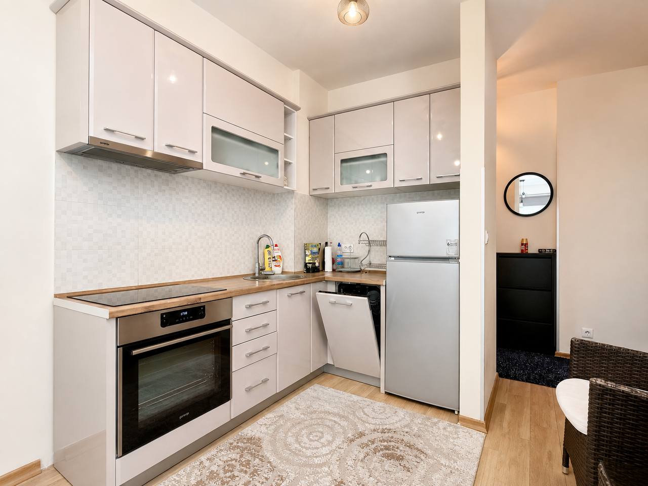 Cozy 1 Bedroom Apartment in Budva 4