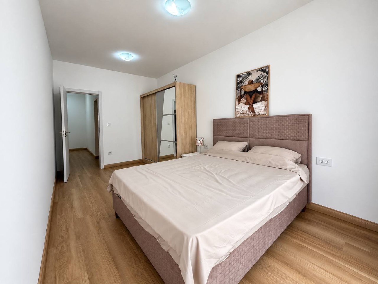 One-Bedroom Apartment 60m², Laze, Budva 7