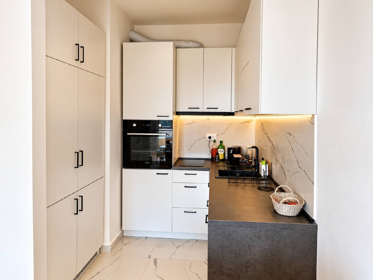 Furnished 1-bedroom apartment in Lazi, Budva – new 2025 building 5