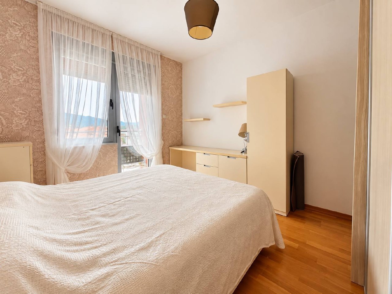 1-bedroom apartment 51 m² for yearly rent, 5th floor with lift, 500 m from the sea — Rozino, Budva 7