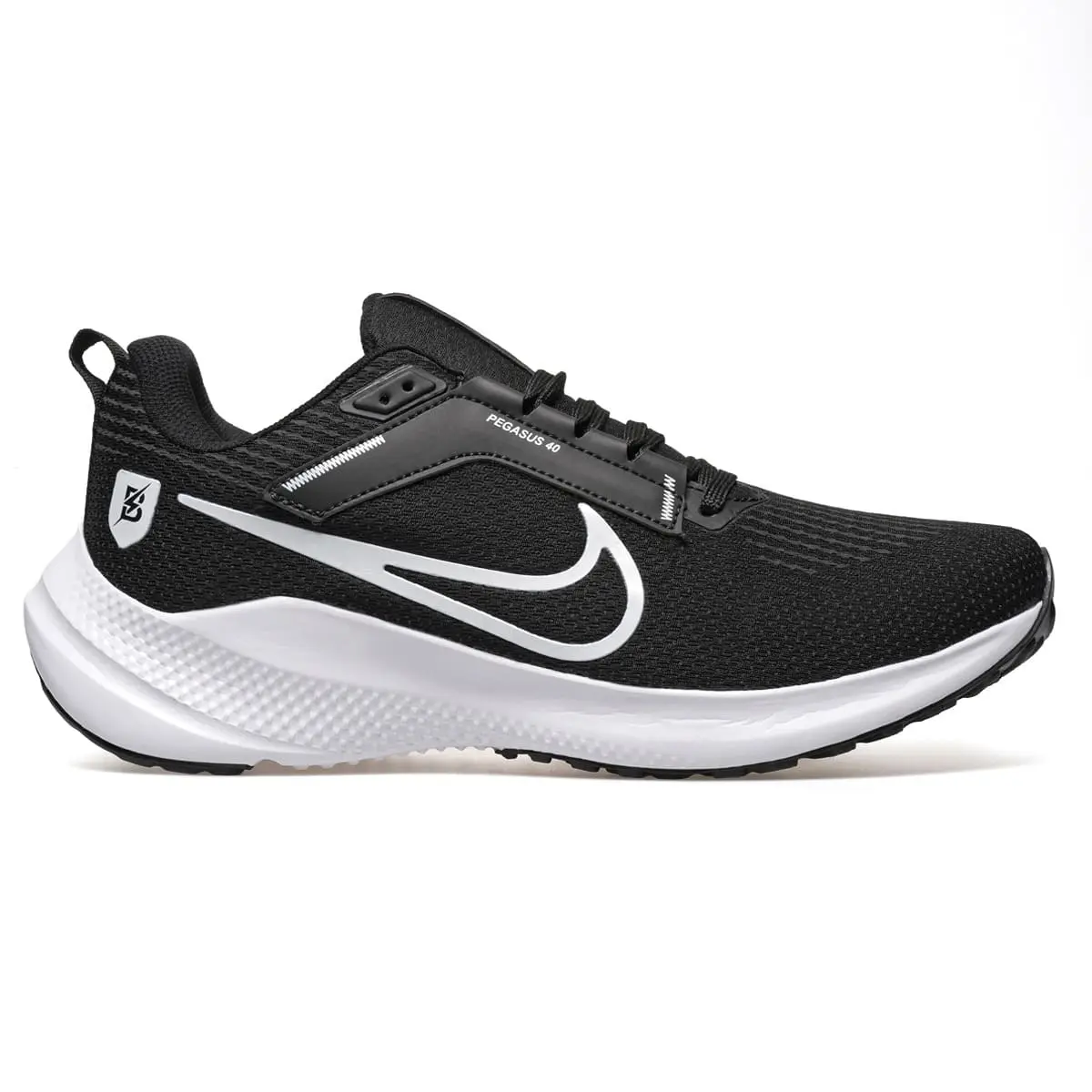 Nike Pegasus 40 Preto/Branco