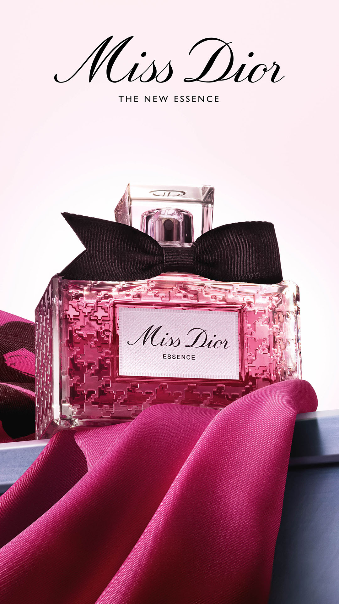DIOR Official Website creative