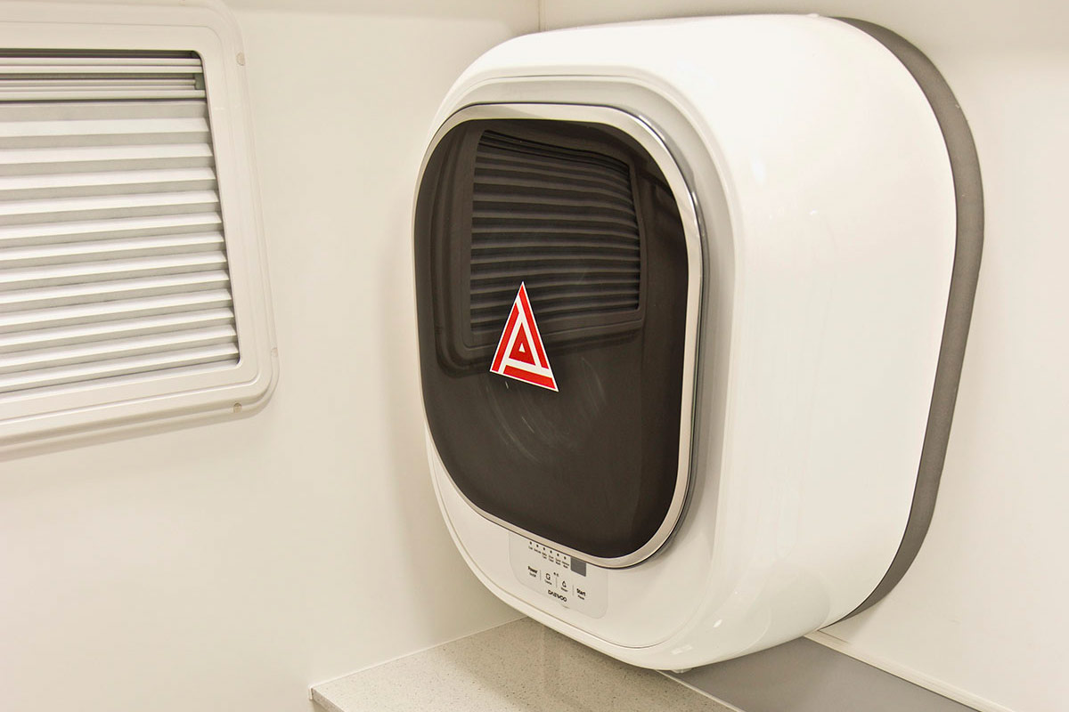 Manta Ray Pop Top - Motoco RV