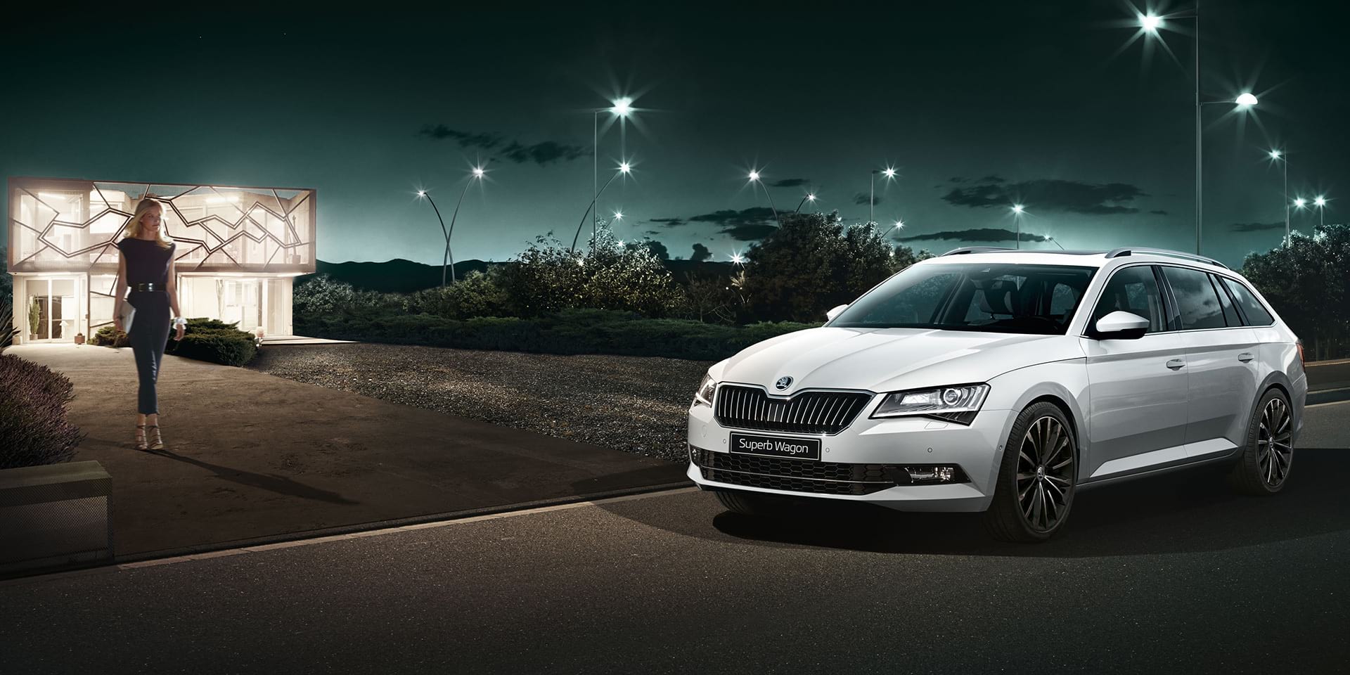 Skoda Superb Winter Forest