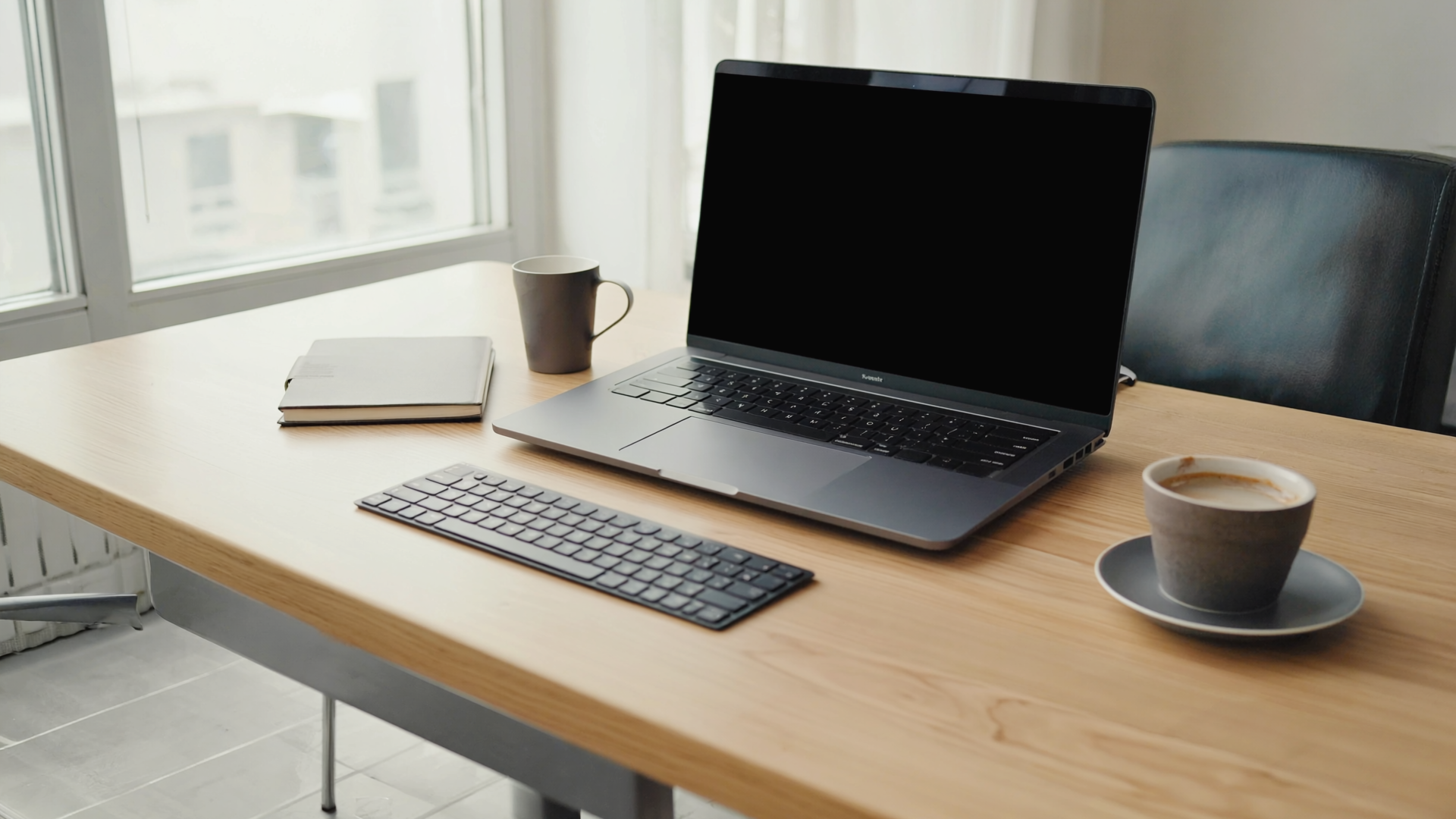 Claude Cowork vs. WSL: Understanding Why Both Tools Failed After the Same Windows 11 Update