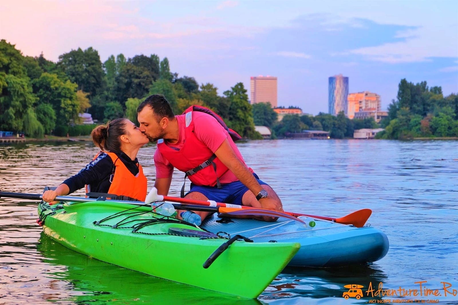 Gratis de ziua Femeii in caiace si pe SUP - Lacul Snagov 7 sau 8 Martie 2026