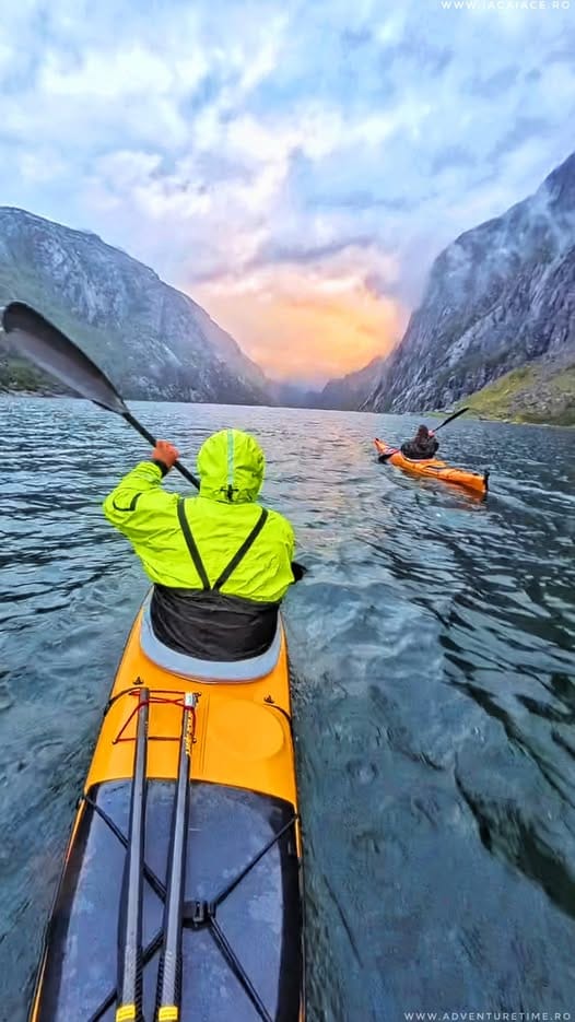 Aventura Supremă: O Săptămână cu Caiacele în Fiordurile Norvegiei! Iulie si August 2026